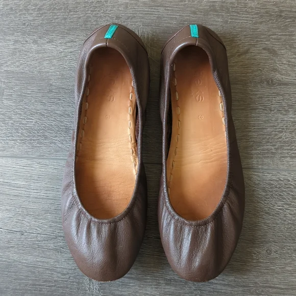 chocolate brown tieks
